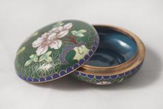 Round Covered Box